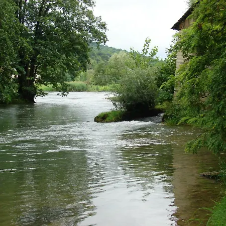 By The River Krka Apartmán